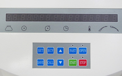 HR-20 centrifugeuse de table réfrigérée à grande vitesse détail - Écran LCD, affiche tous les paramètres de l'instrument en temps réel.