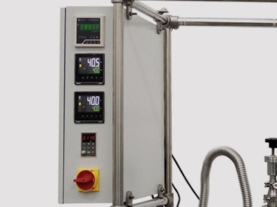 Distillation moléculaire d'évaporateur à film essuyé à court trajet série B détail - Boîtier de commande de haute qualité, le boîtier de commande contrôle la vitesse et la température, ce qui est pratique pour le fonctionnement.