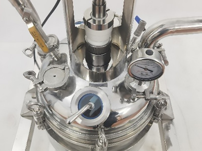 Réacteur de chauffage électrique en acier inoxydable detail - Couvercle de bouilloire à réaction multi-bouche, le nombre de bouches de bouilloire peut être personnalisé et la conception à grande bouche est facile à nettoyer.