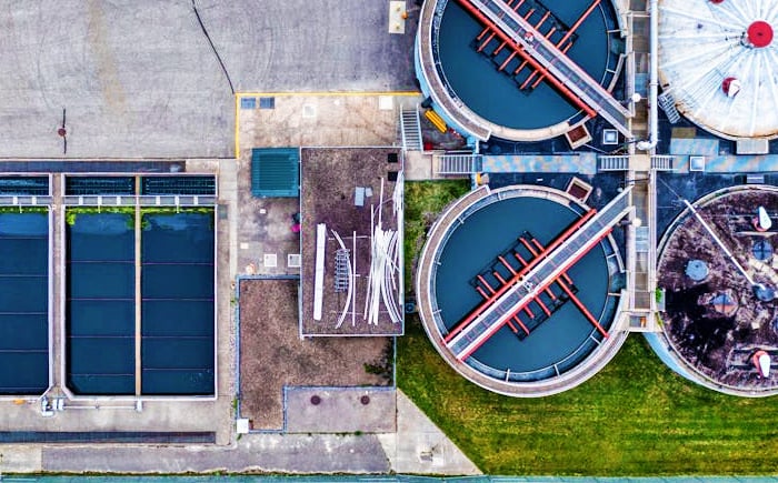 Surveillance environnementale et analyse de l'eau
